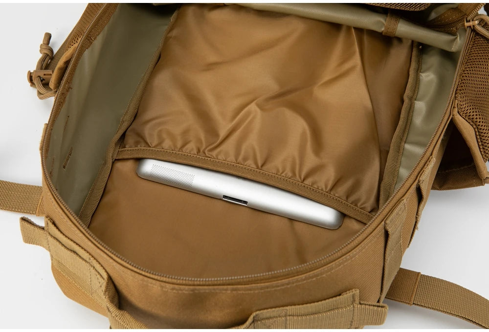 Grand compartiment avec poche rembourrée pour tablette ou PC