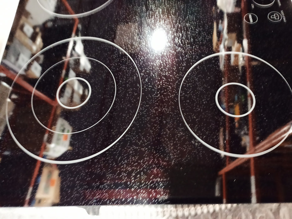 LG STUDIO- 30” Radiant Cooktop LSCE305ST (May be Missing Mounting Parts)