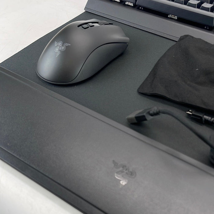 Razer Heroic Gaming Bundle: Keyboard + Mouse + Pad + Grips