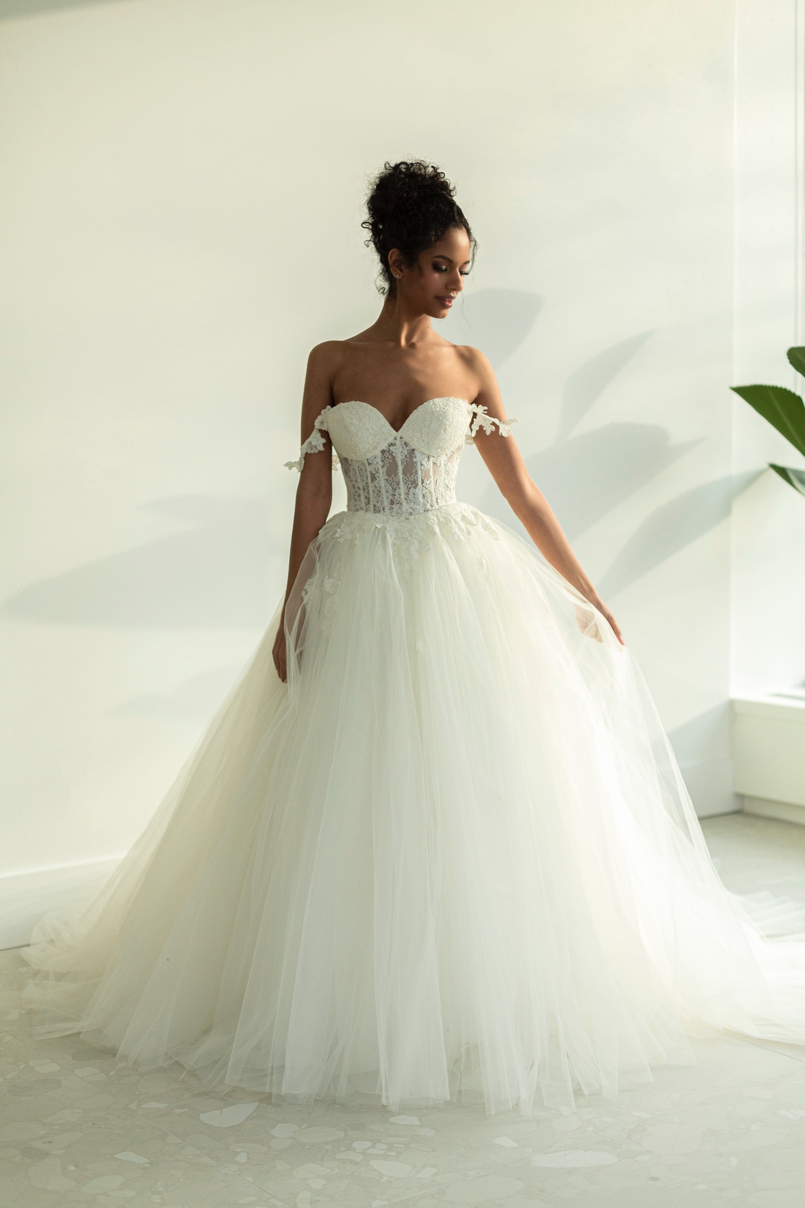 Haute Couture Dresses For Sale Crystal High Neck Wedding Dress