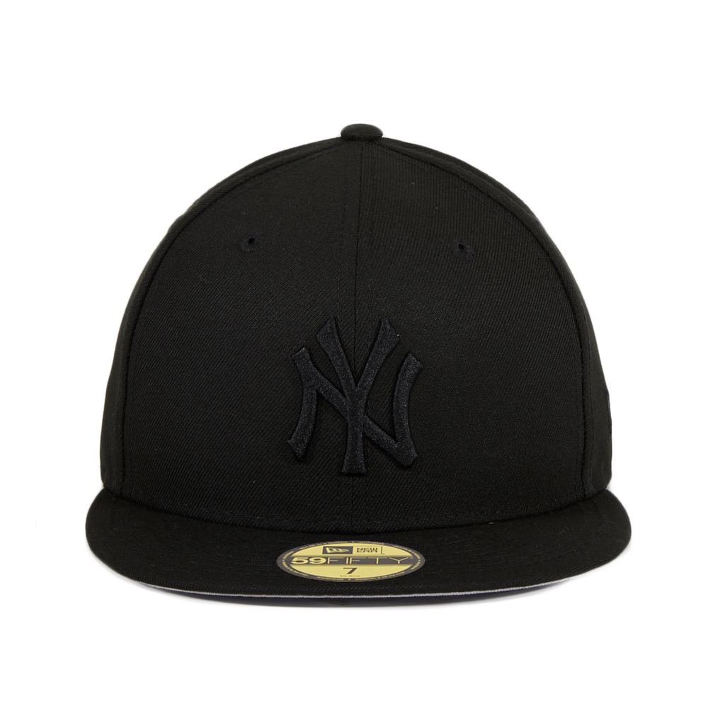 black on black yankees hat