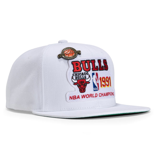 Mitchell & Ness HWC from Dusk Milwaukee Bucks Fitted Hat / 7.5