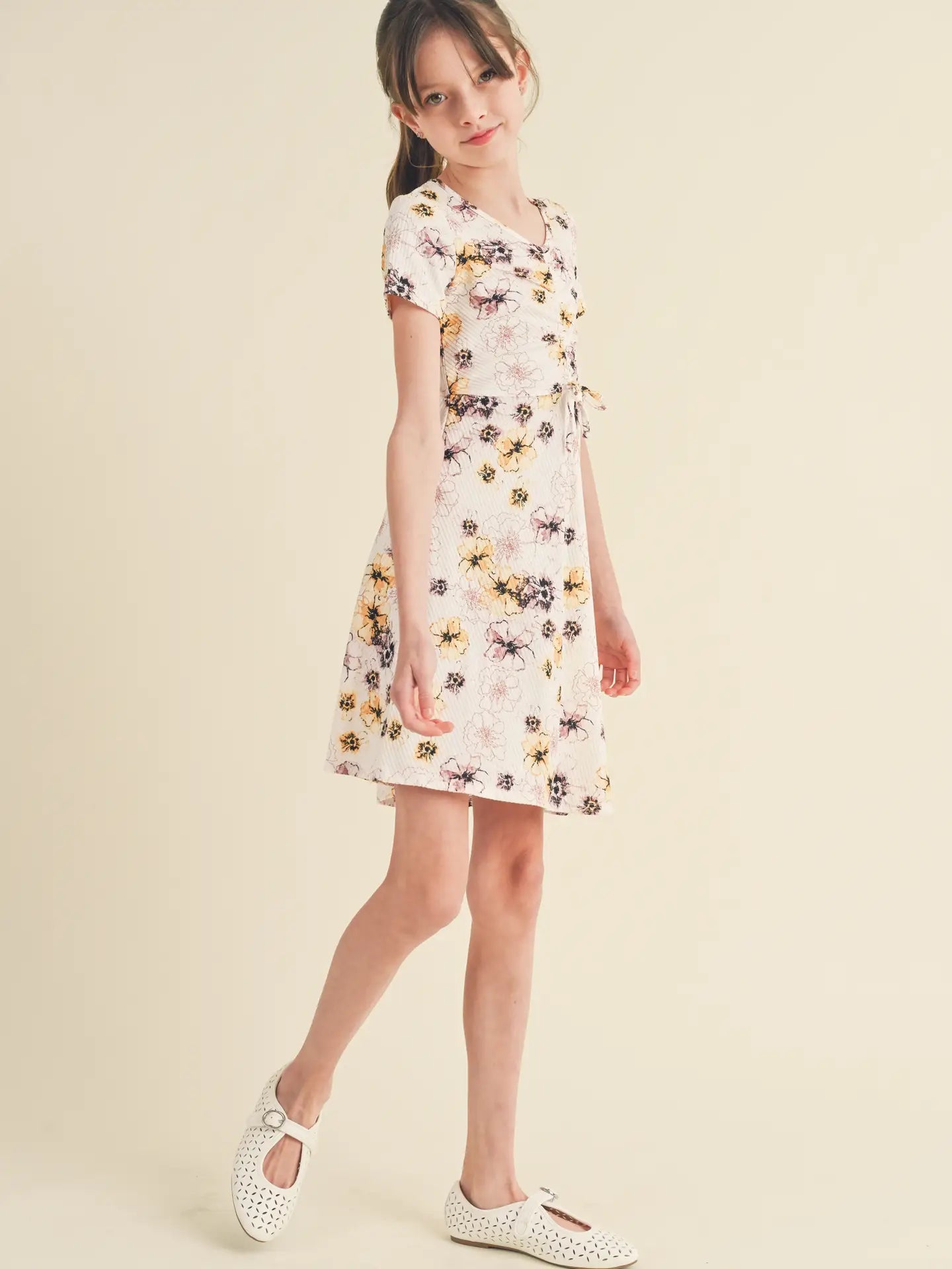 Floral Short Sleeve Cinch Knit Dress