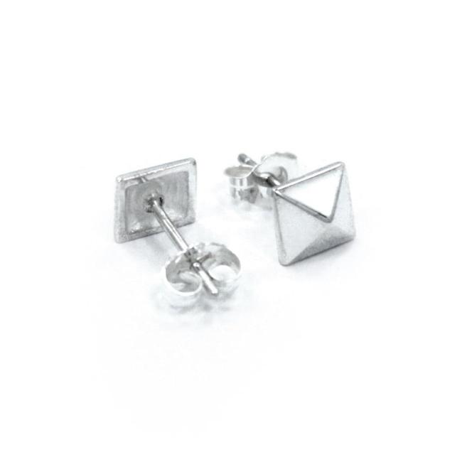 spike earrings studs