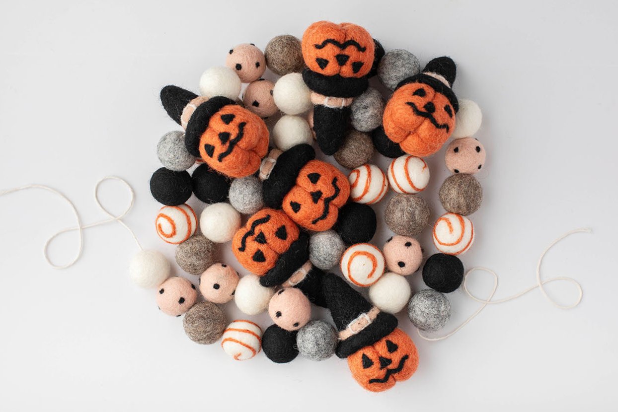 Hocus Pocus Garland - Little Books  Nooks product image