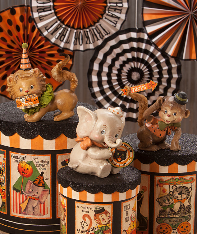 circus animal figurines