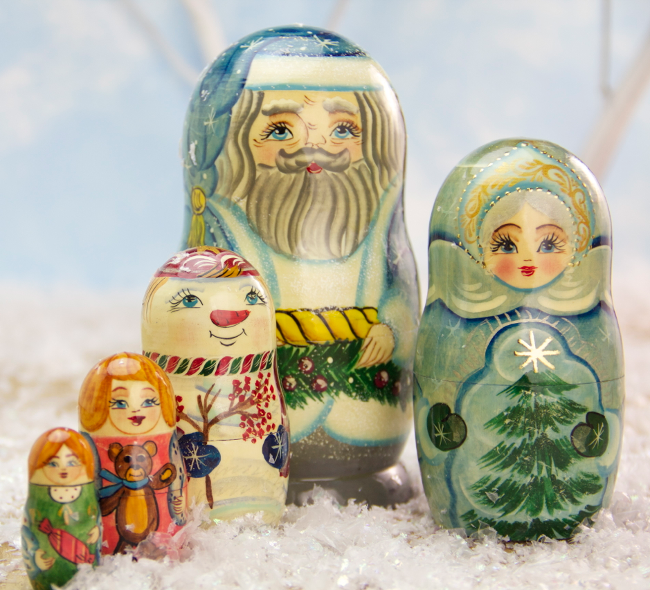 russian nesting santas