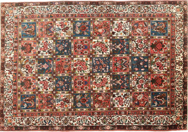 Bakhtiari Persian Hand knotted rug