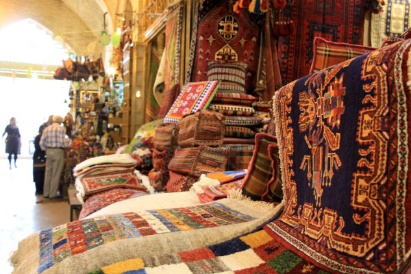 Persian rug market
