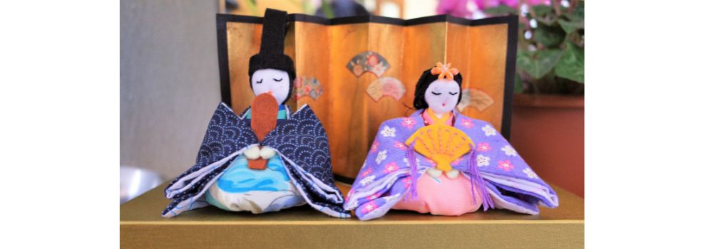 A pair of handcrafted Hinamatsuri dolls