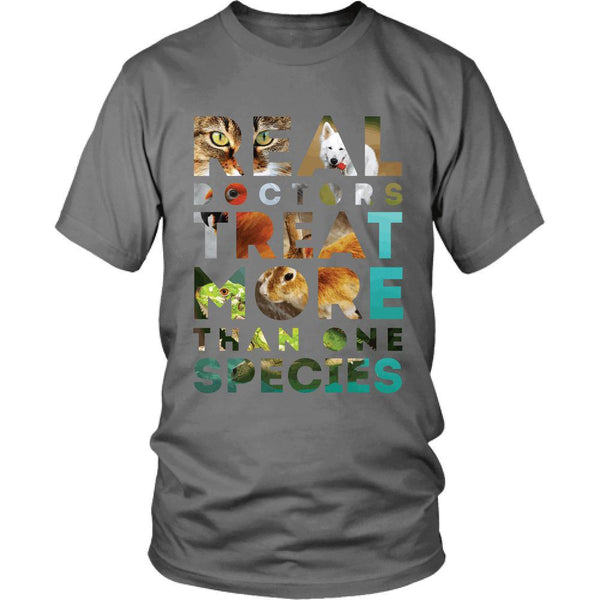 Veterinary T Shirt - Real Doctors treat more than one species - Teelime ...