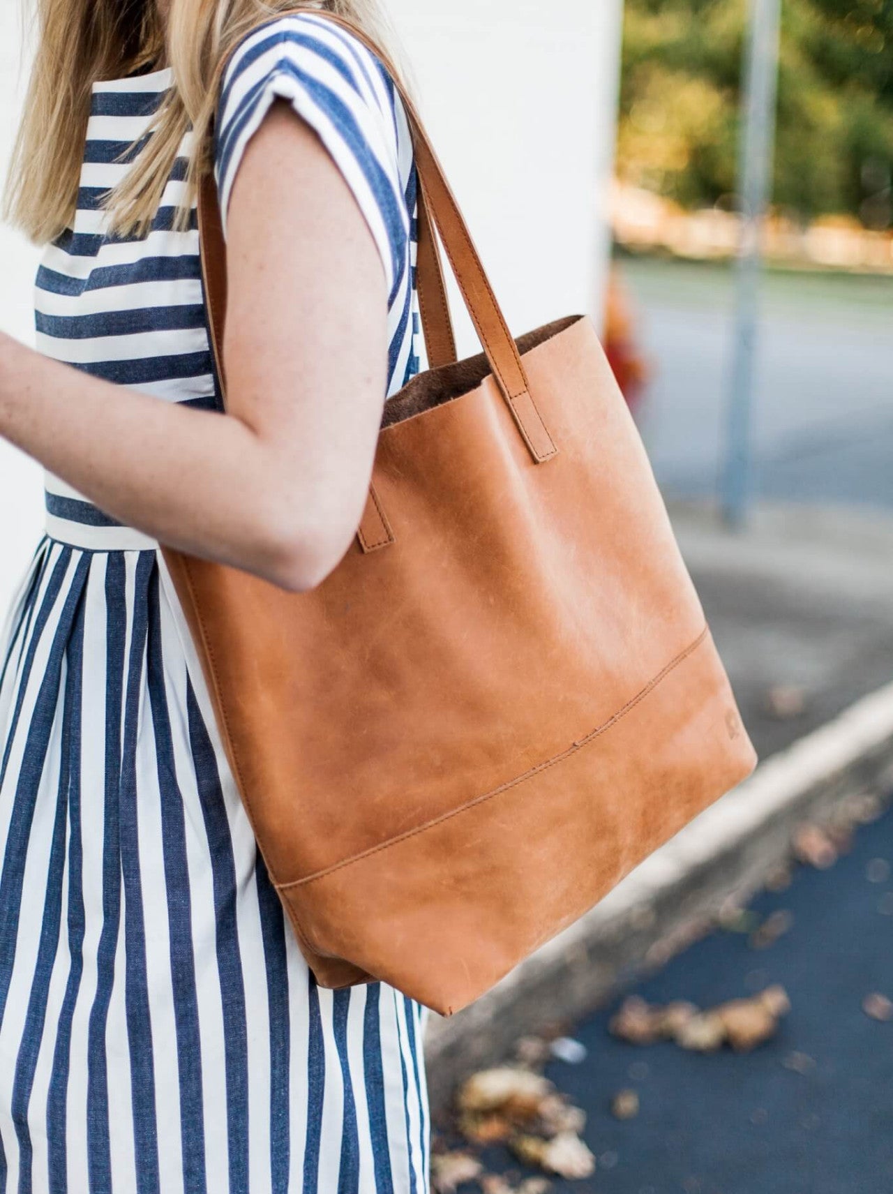 mamuye leather tote