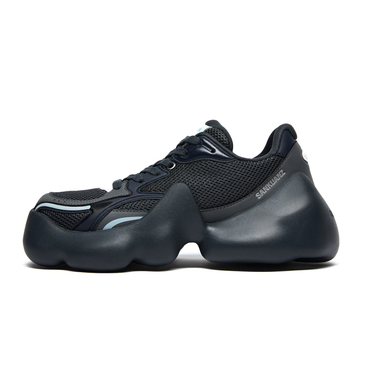 

Bumpy Sneakers Black