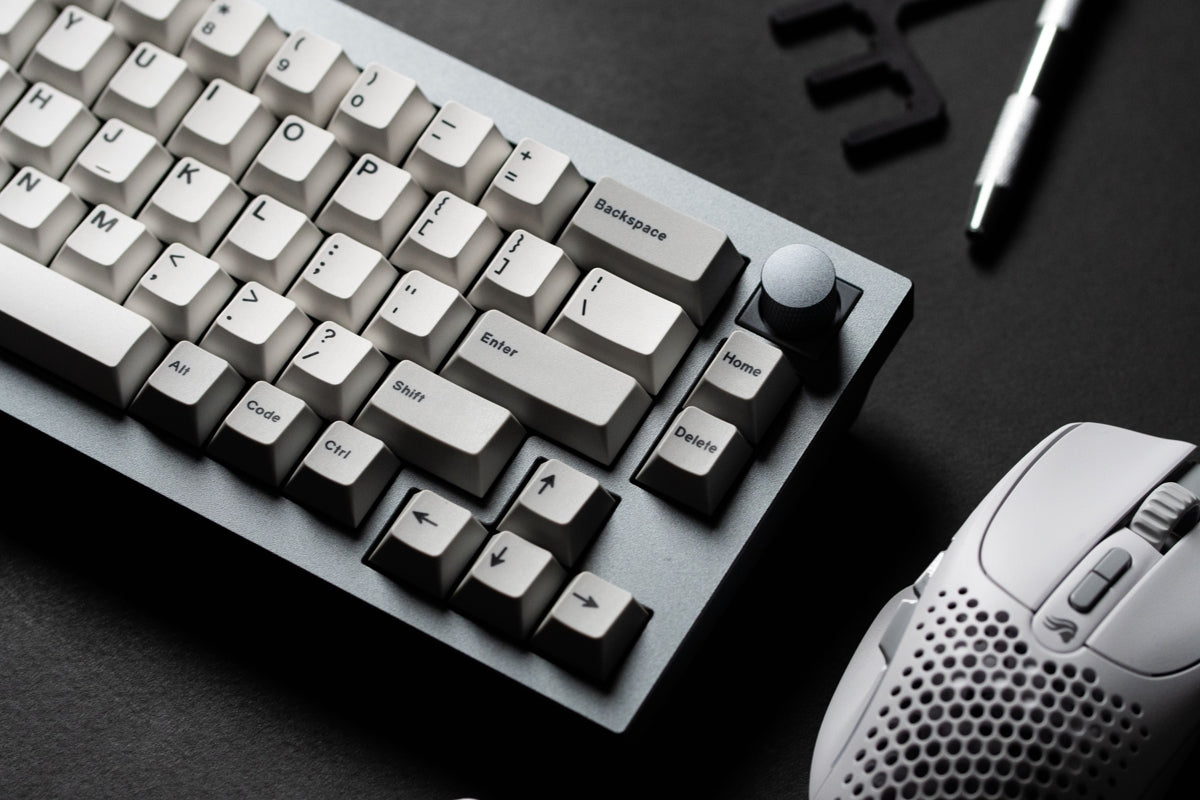 Picture of a silver Keychron Q2 Pro.