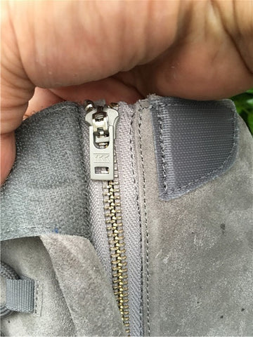 yeezy 750 zipper