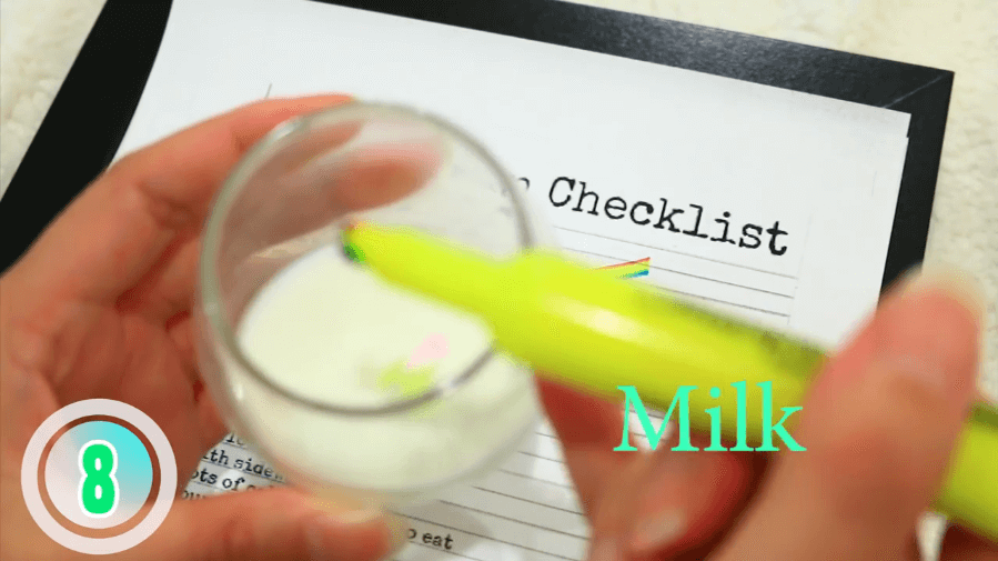 highlighter in milk