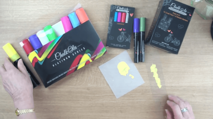 Make a Beautiful Greeting Card with Chalkola Chalk Markers