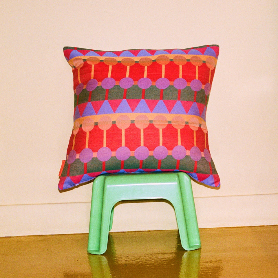 ERE Cushion - Yinka_Homeware_277_1344x1344_ecf67246-71eb-4500-8f34-09c4a364716d