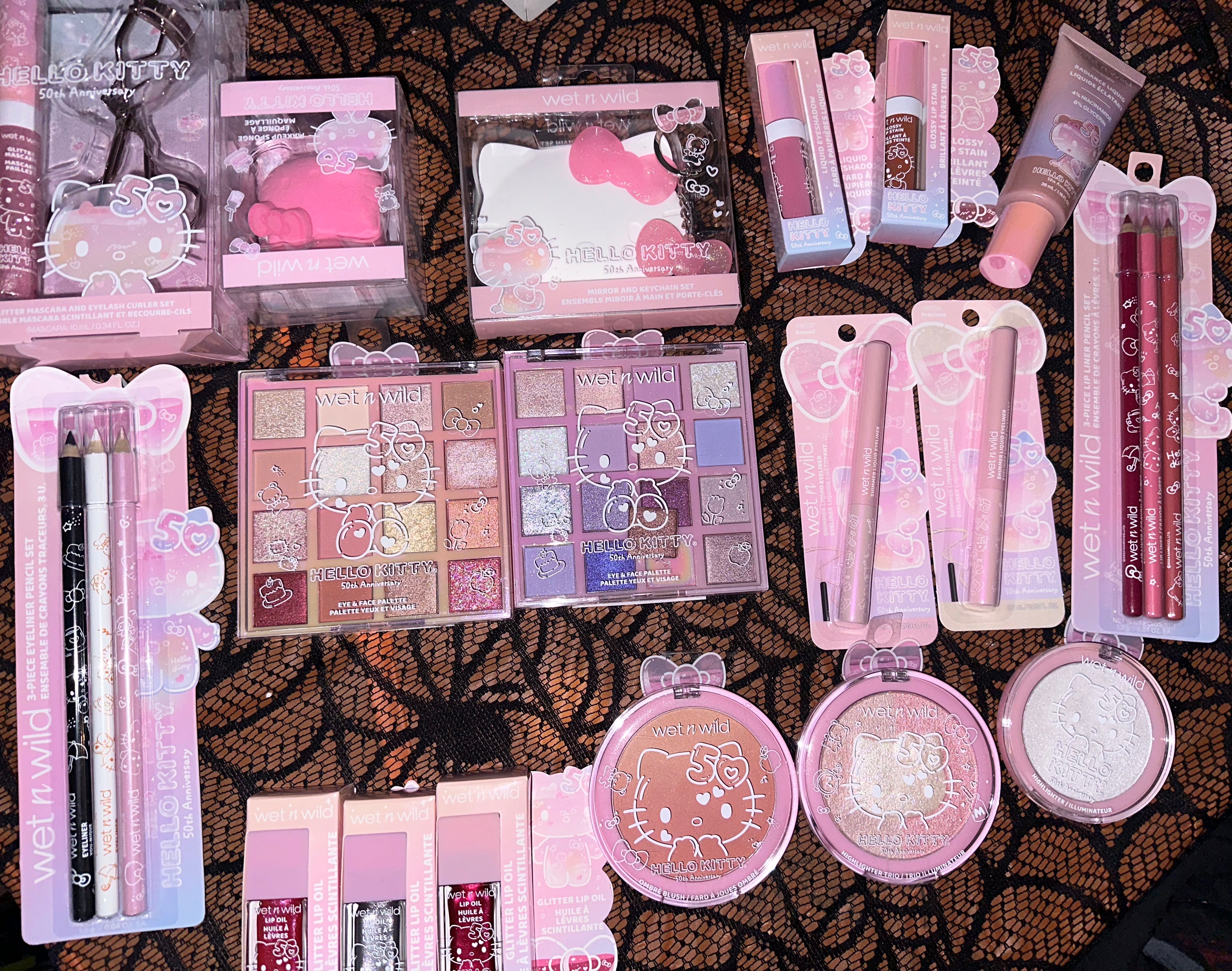 Hello kitty limited edition makeup set