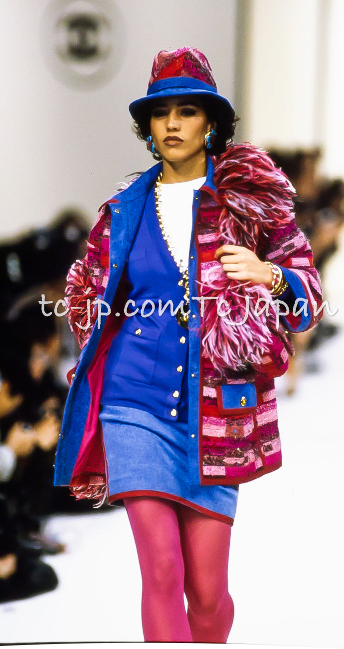 シャネル ピンク・ライトブルー・ツイード・ジャケット CHANEL 97A Pink Light Blue Tweed Jacket – TC  JAPAN
