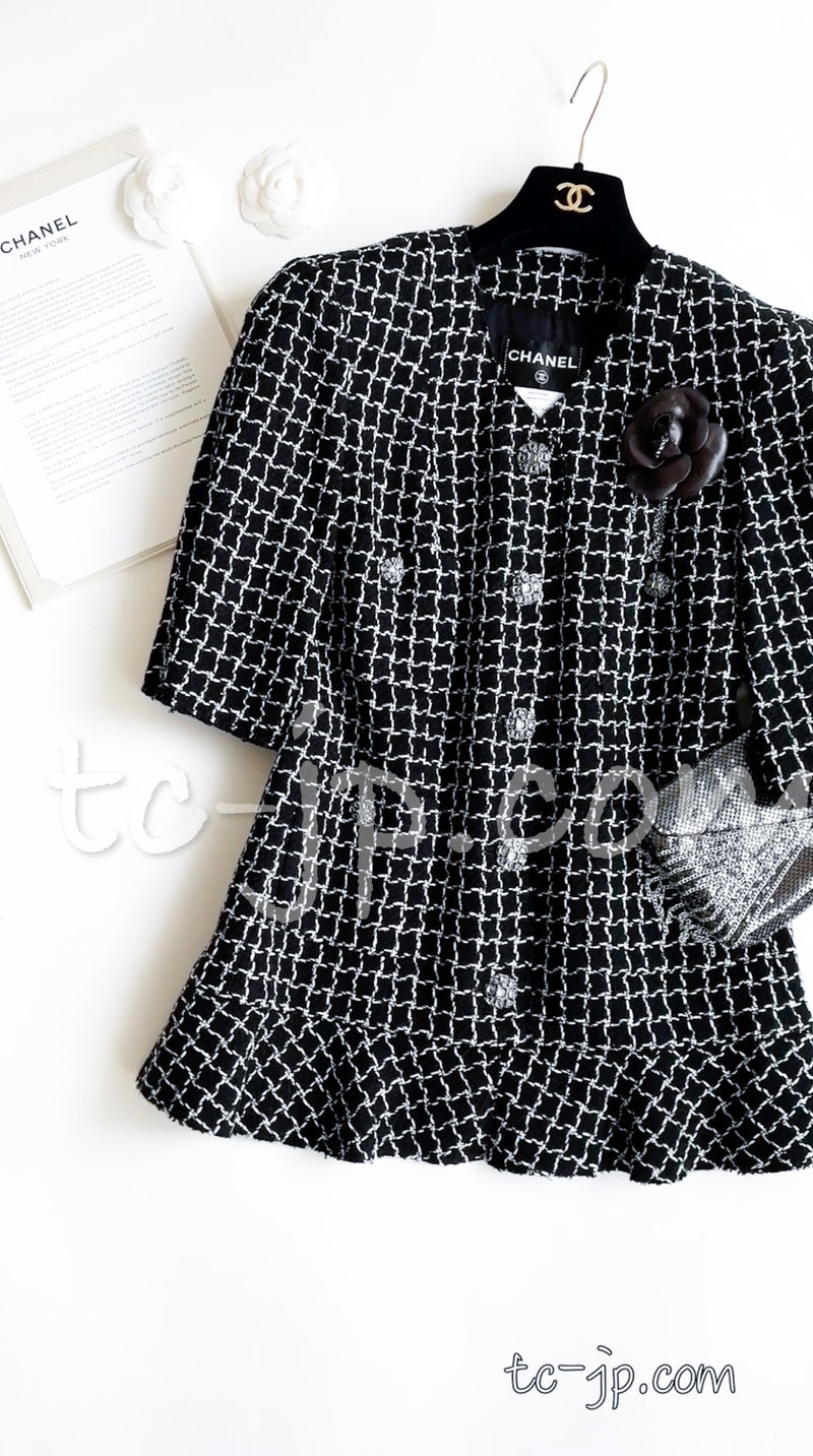 CHANEL 12S Black Ivory Metallic Tweed Jacket 40 42 シャネル  ブラック・アイボリー・メタリック・ツイード・ジャケット 即発