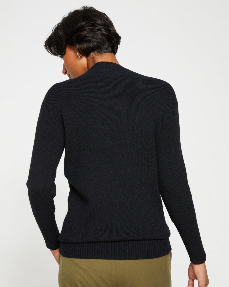Blanket V Neck Sweater - Black Zoom image 3