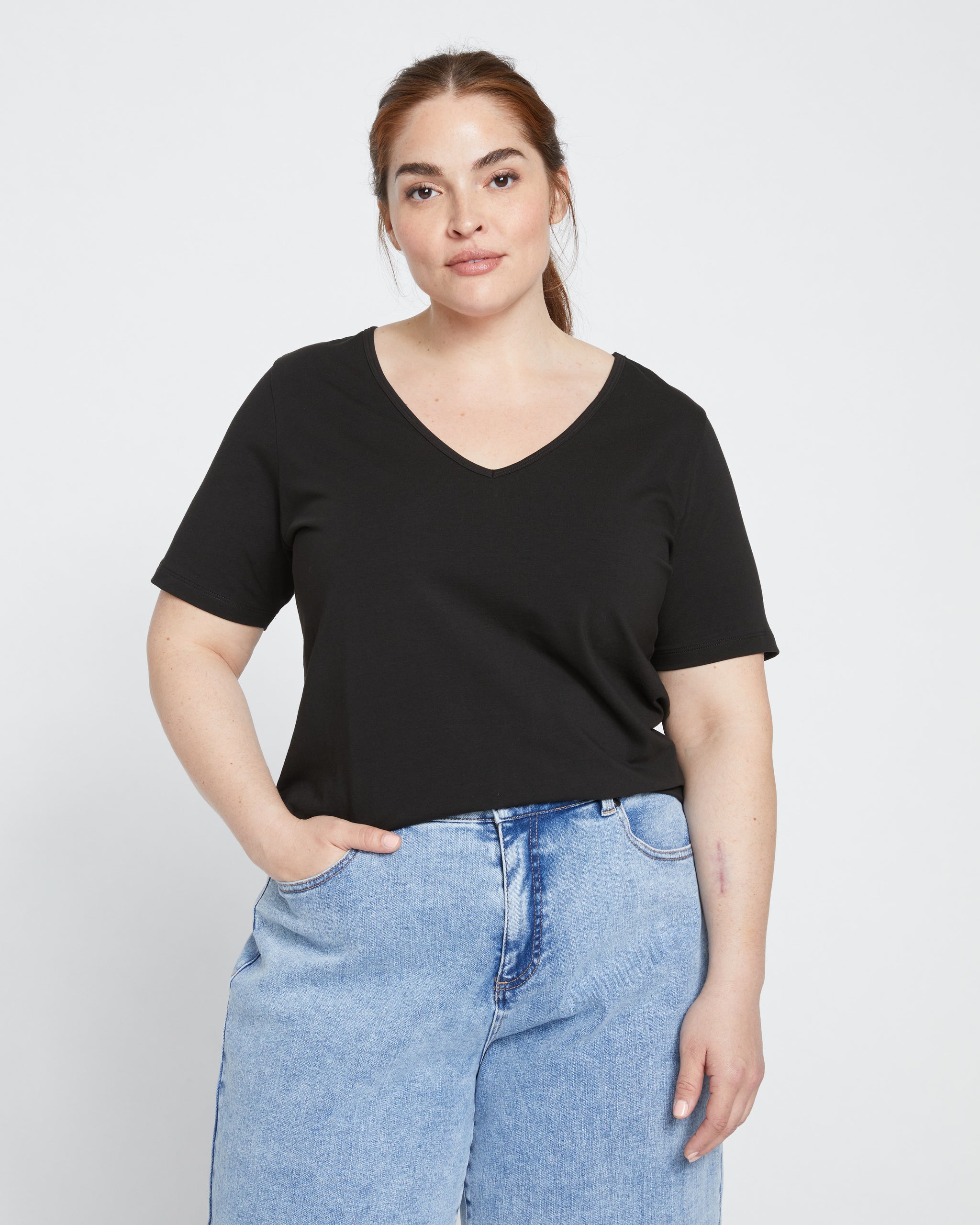 Double V Tee - Black | Universal Standard