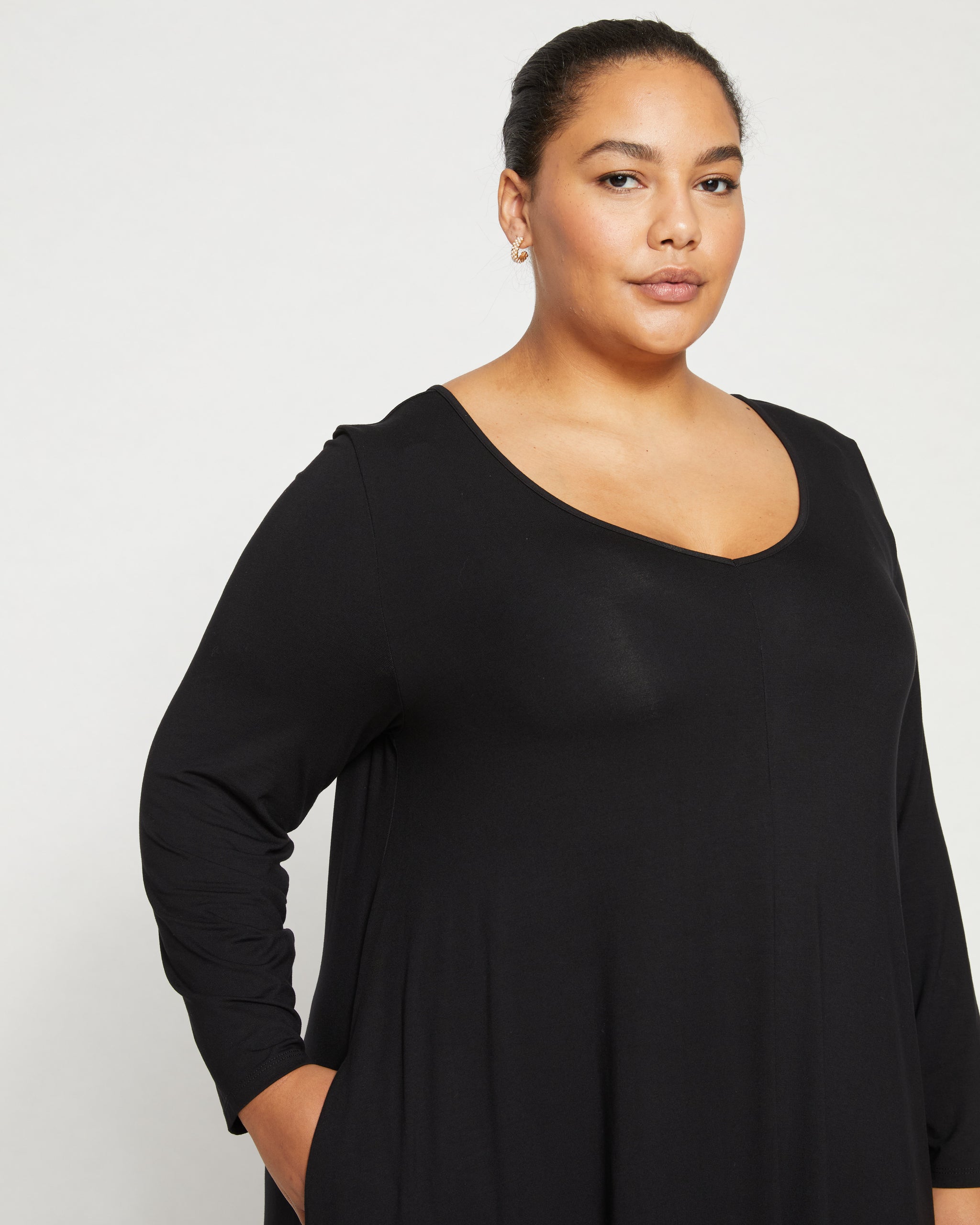 Athena Long Sleeve Divine Jersey Dress - Black | Universal Standard