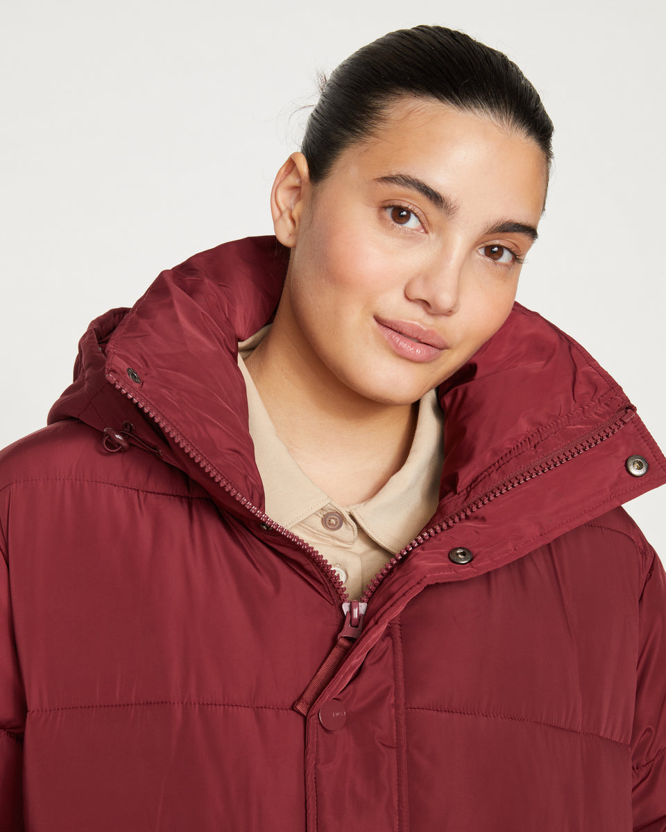 Rainier Short Hooded Puffer - Rioja Zoom image 0