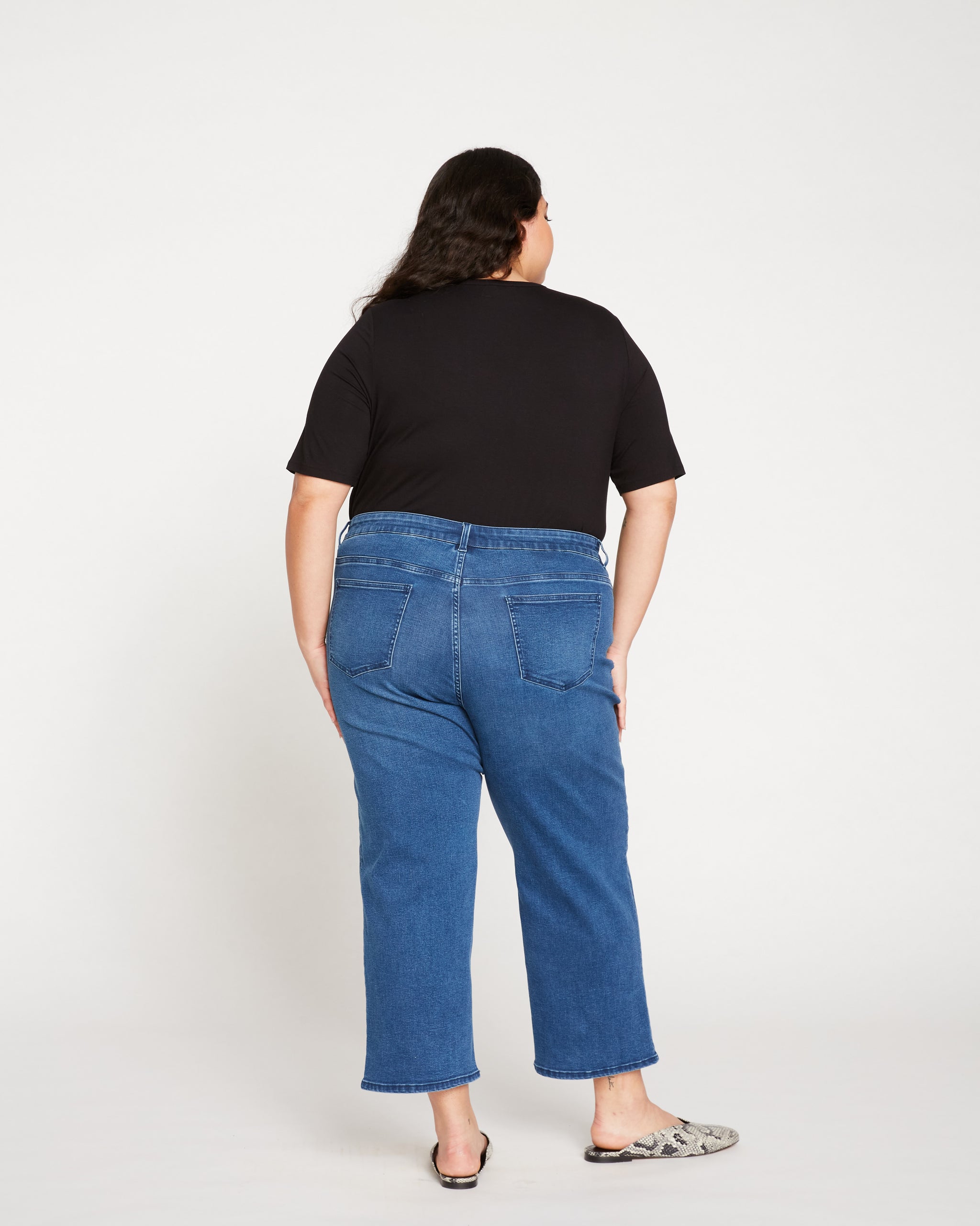 Bae Boyfriend Crop Jeans - True Blue | Universal Standard