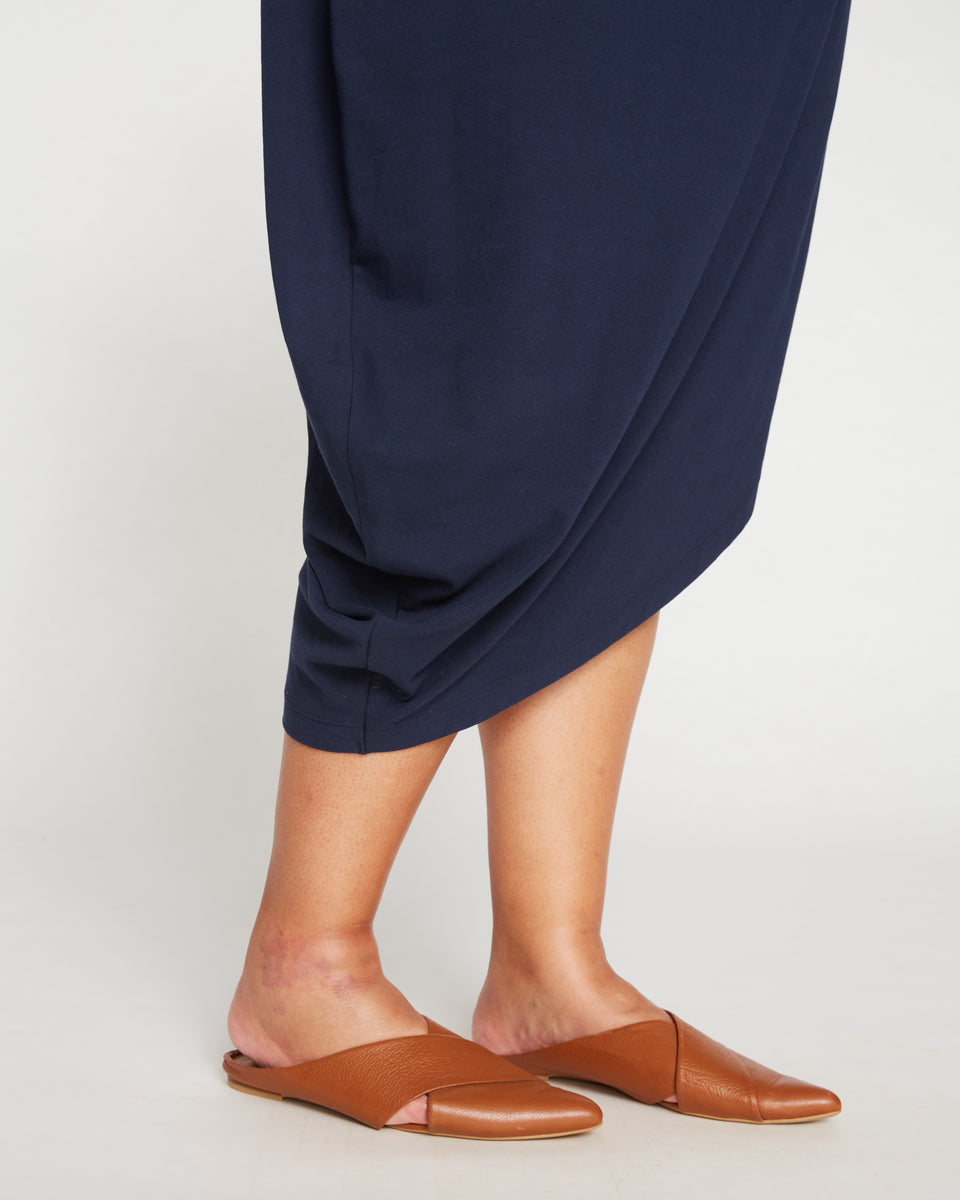 Iconic Geneva V-Neck Dress - Navy Zoom image 4