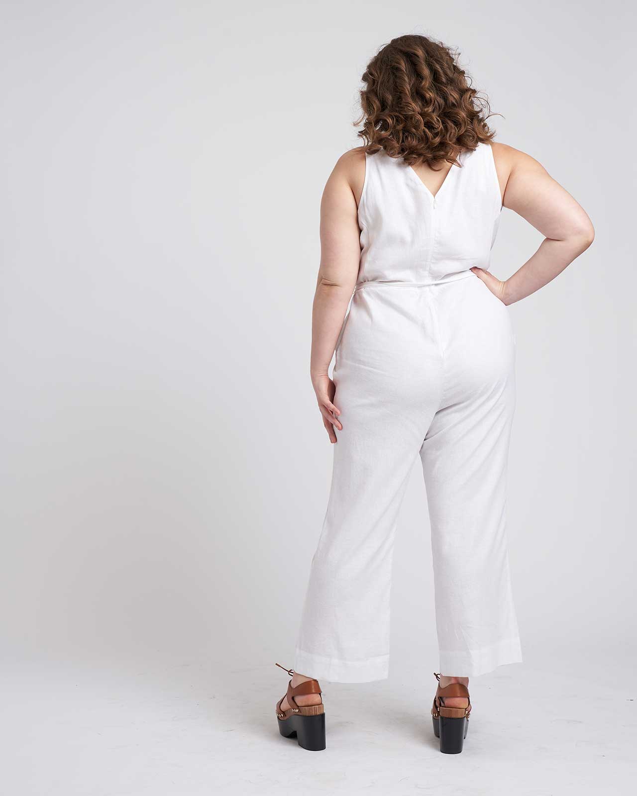 Luna Linen Sleeveless Jumpsuit - White | Universal Standard