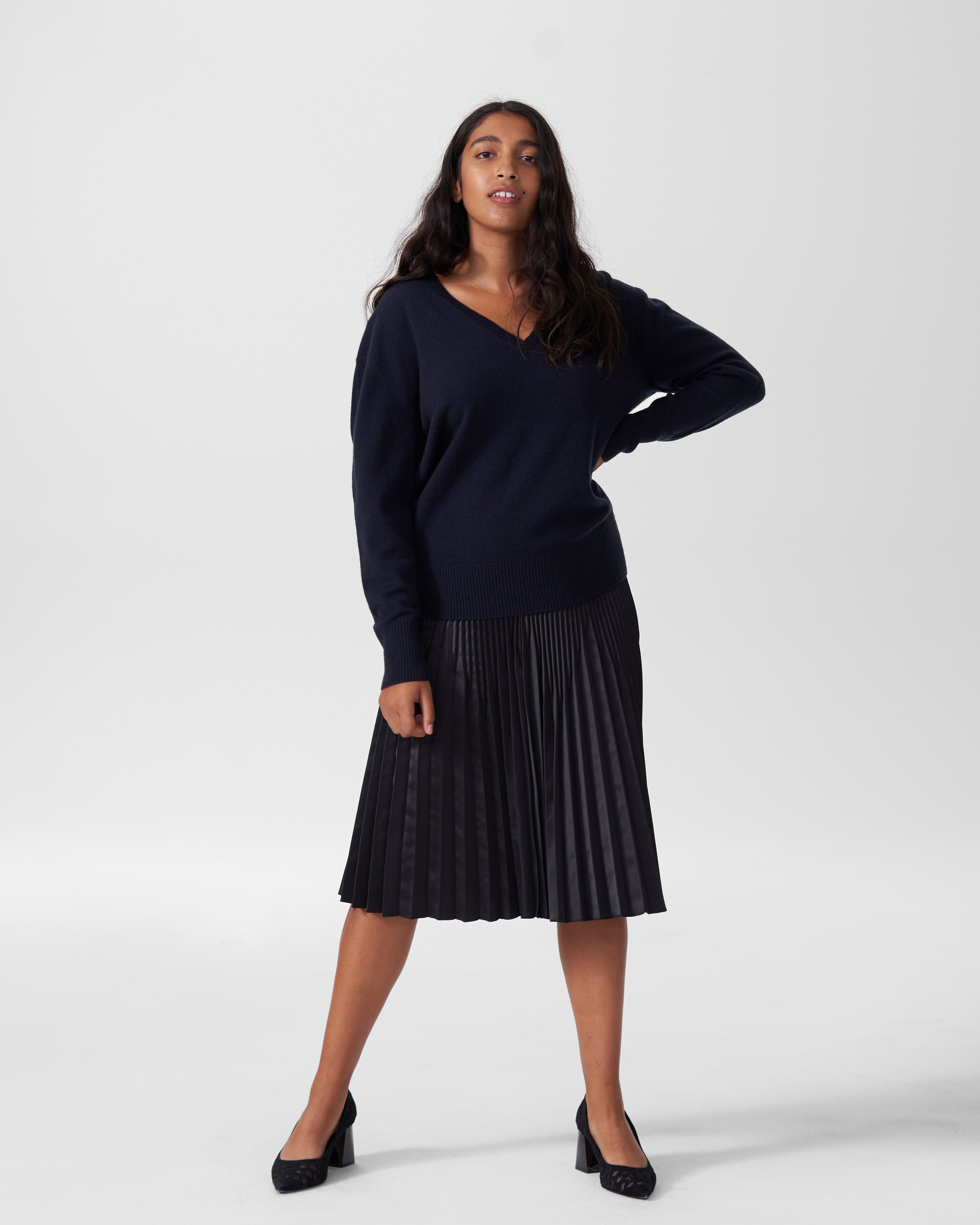 Kniko Pleated Midi Skirt - Black