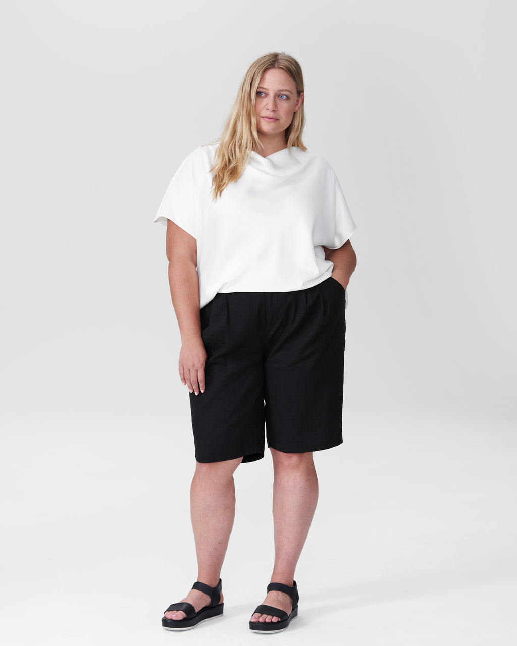 Paloma Linen Shorts - Black - image 0