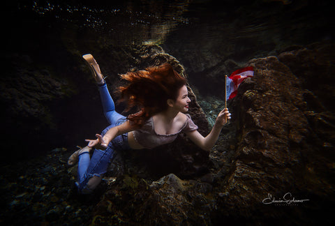 Underwater photographer Edwin Solano for Outex waterproof housings