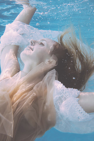 Mallory Morrison underwater dance portraits using Outex system 3