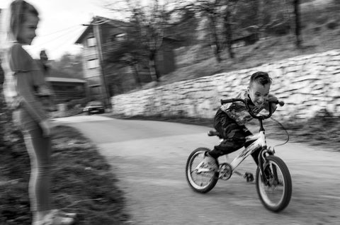 Prix ​​​​du super-héros sans cape photojournalistique à Midhat Poturovic 1