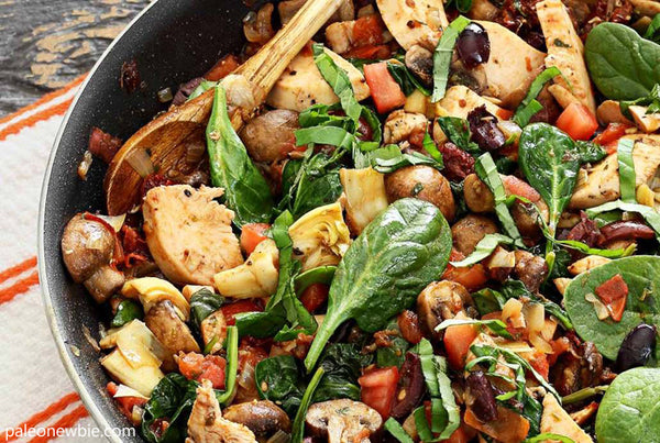 Mediterranean Food - Mediterranean Chicken Skillet