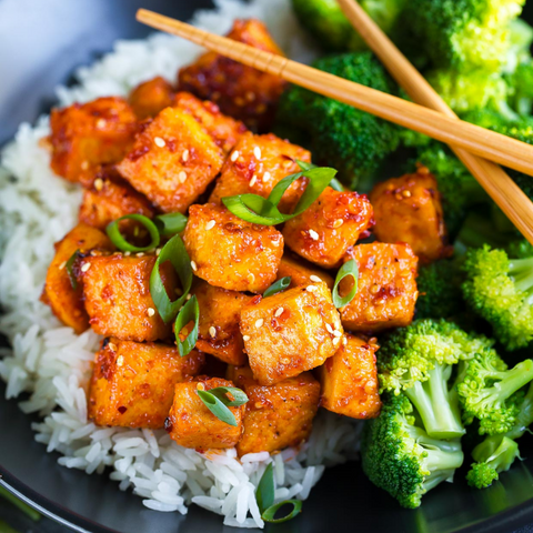 Sweet and Spicy Sriracha Tofu