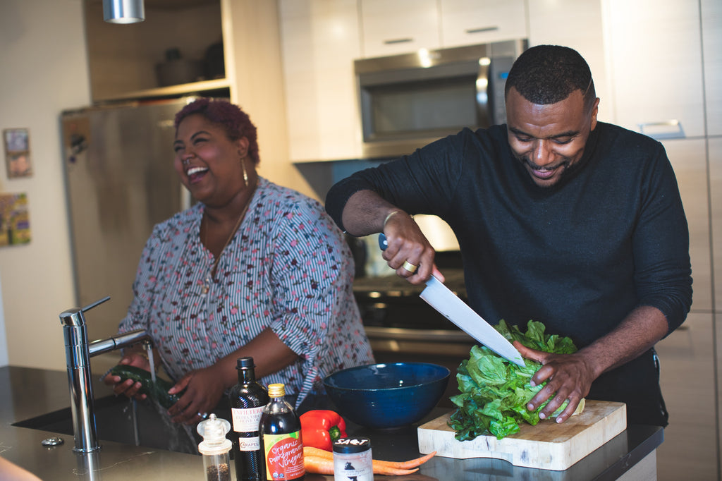 couple cooking