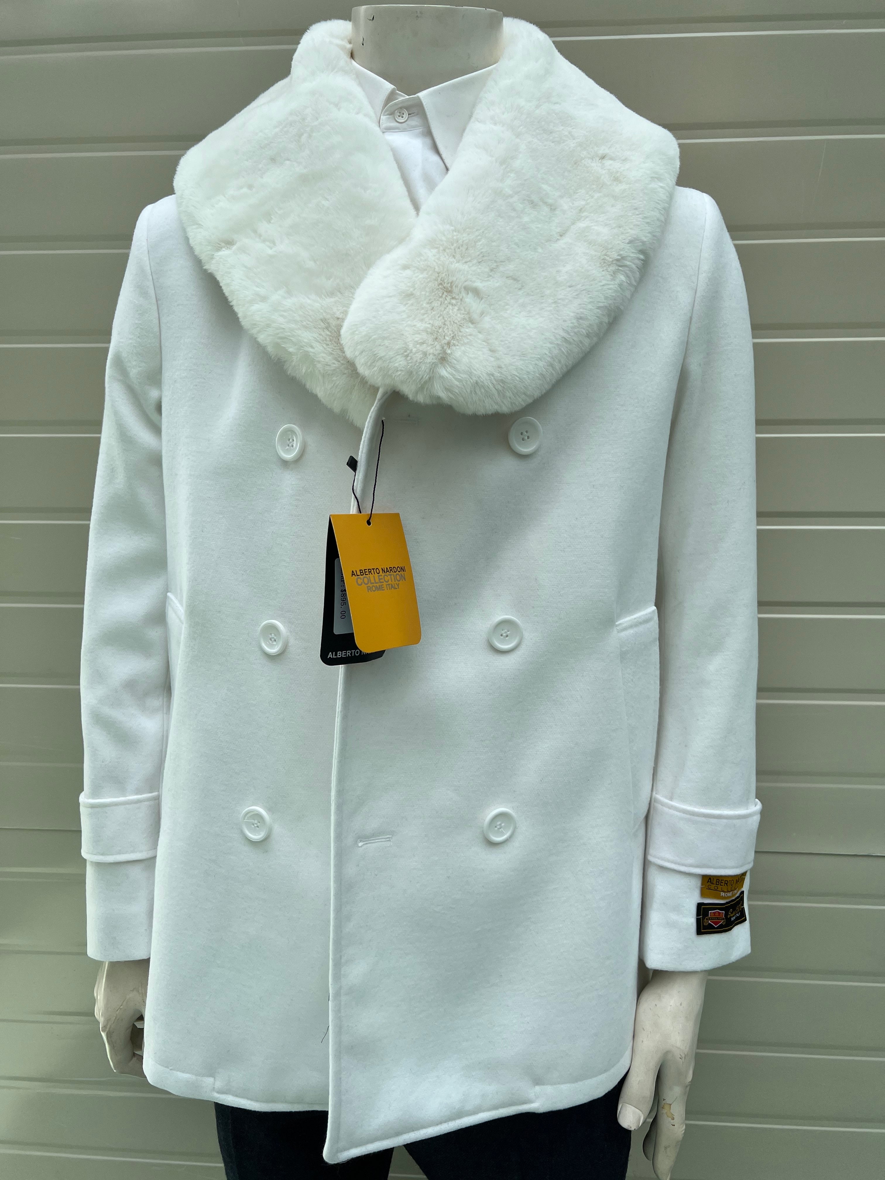 mens-white-wool-peacoat-with-fur-collar