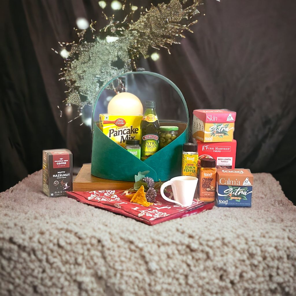 Luxipack Extravagant Epicurean Luxury Hamper-image-0