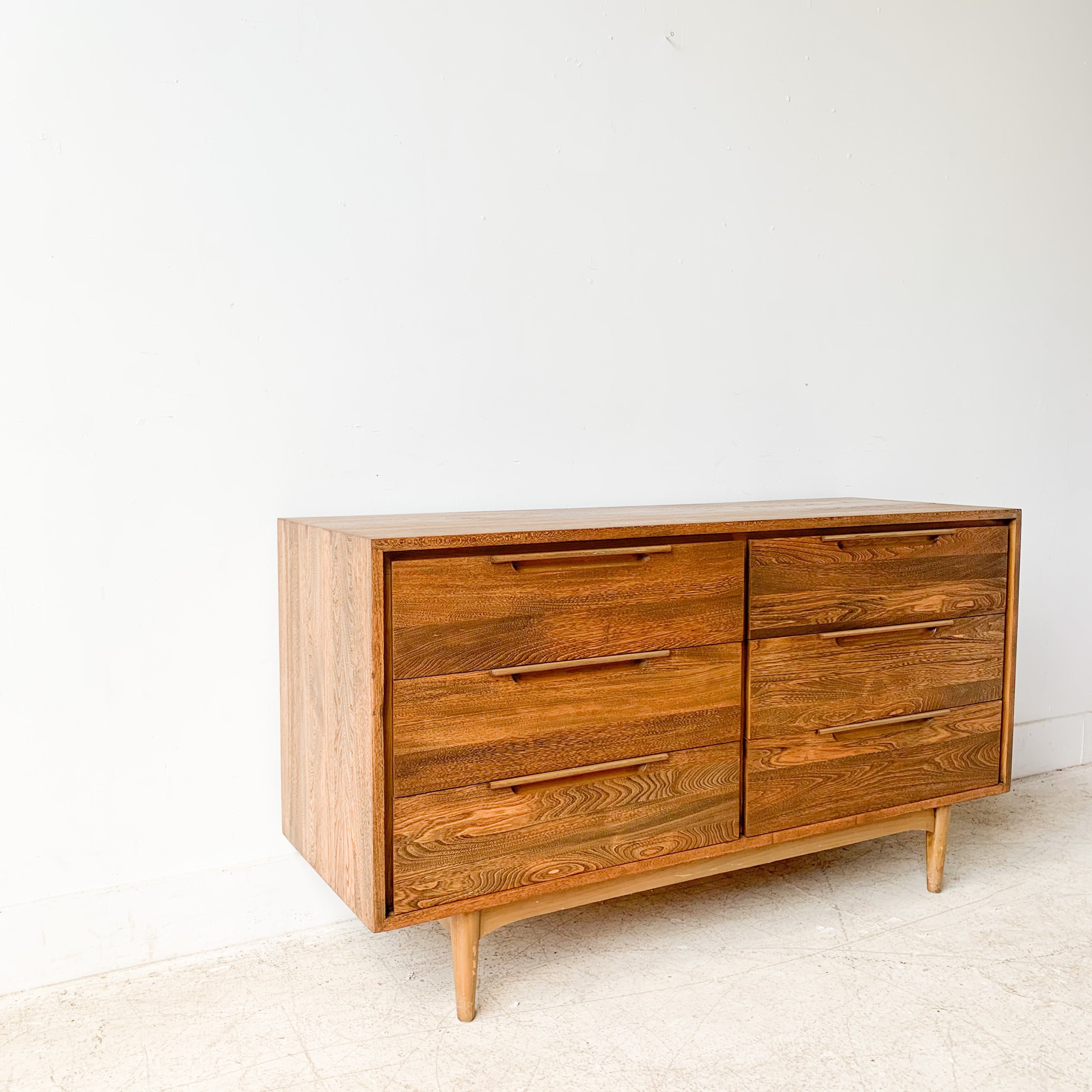 Mid Century Dresser w/ Unique Wood Grain