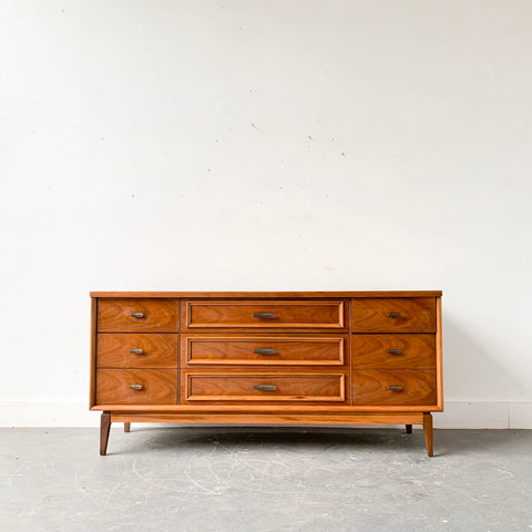 Mid Century Modern Dresser With Hammered Drawer Pulls Atomic