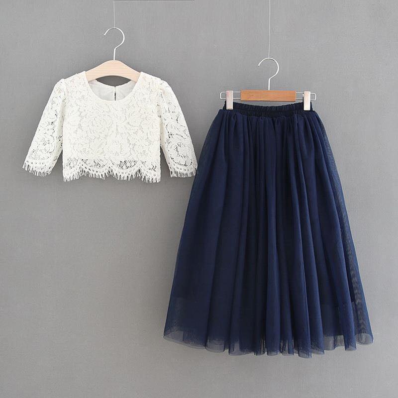 navy blue skirt