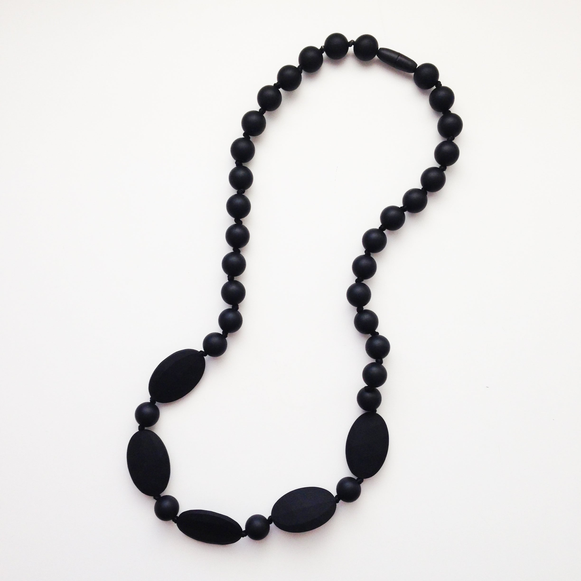 beaded teething necklace