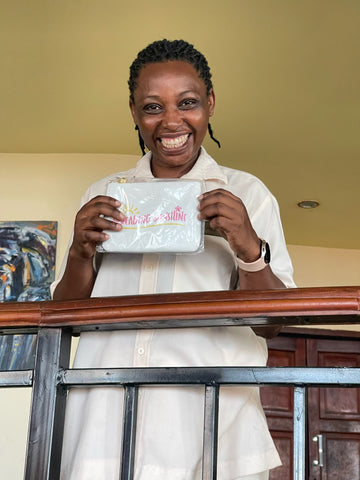 A women with our Spreading Sunshine bag.