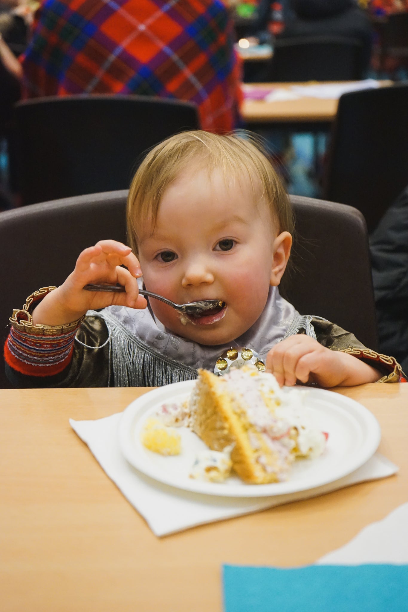 anna eating cake