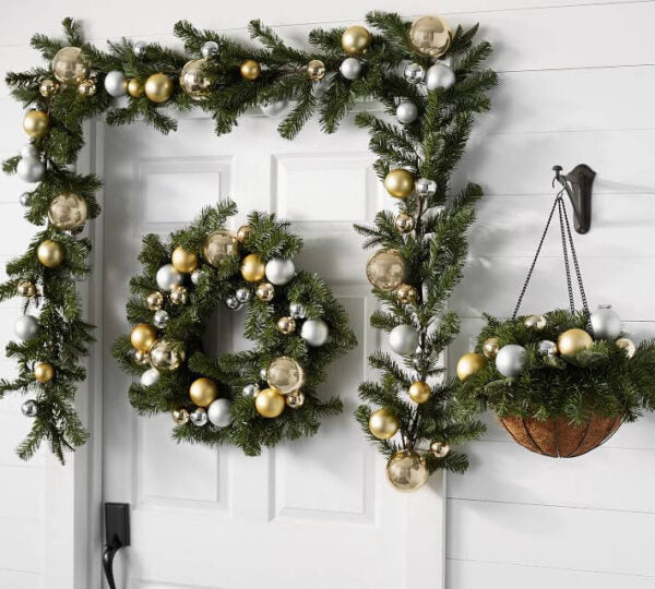 15 Gorgeous Glam Christmas Decorations