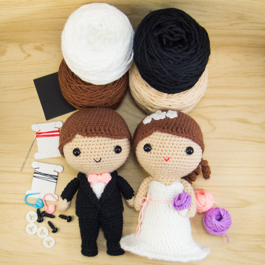 bride and groom amigurumi free pattern